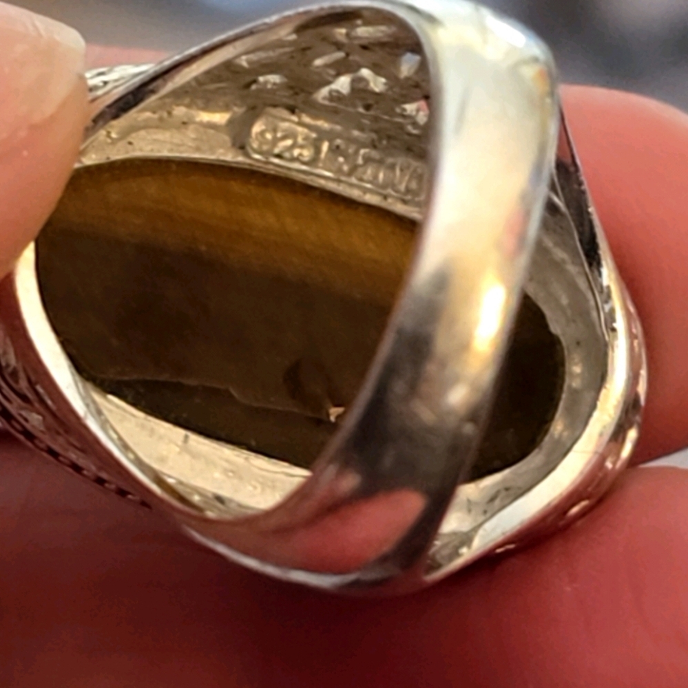 Statement Sterling Oval Tiger's Eye Ring - Picture 9 of 9